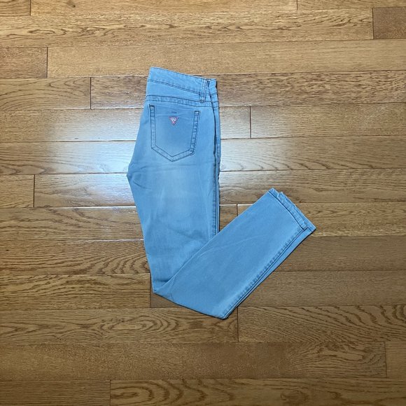 Guess Low Rise Power Skinny Light Wash Jeans - Size 26 - Picture 3 of 3